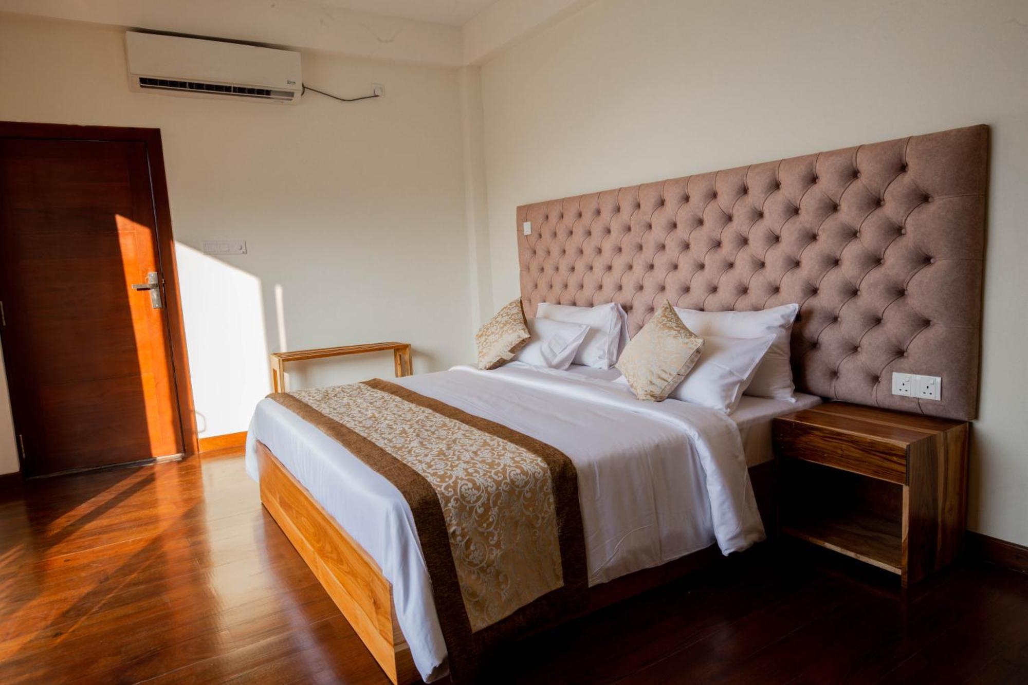Manthra Leisure Hotel Kandy Exterior foto