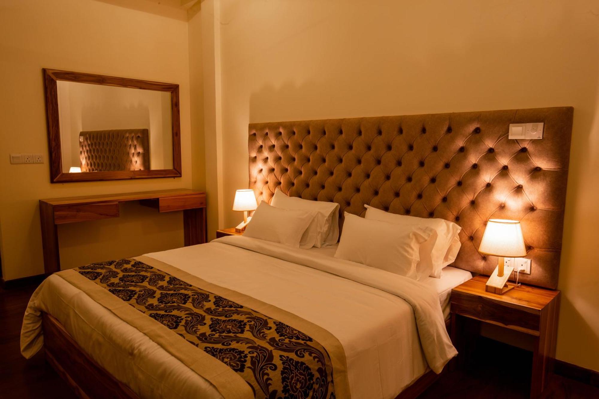 Manthra Leisure Hotel Kandy Exterior foto